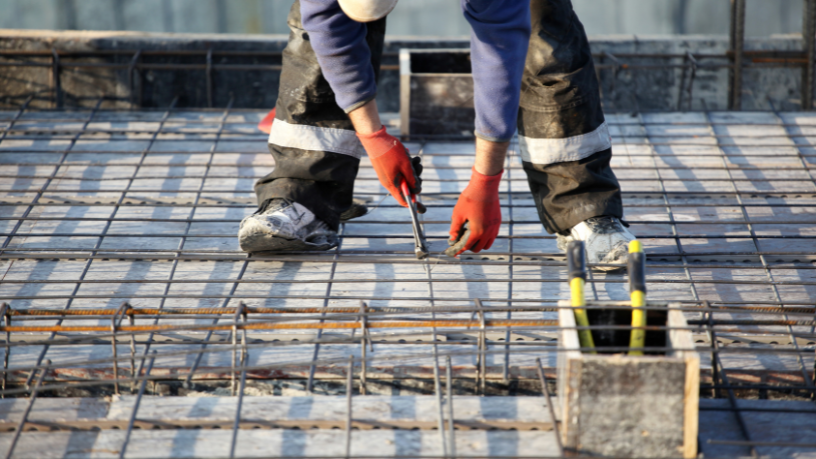 Com a visão de Valderci Malagosini Machado, a construção em escala ganha eficiência ao utilizar painéis treliçados como base dos sistemas construtivos industrializados.