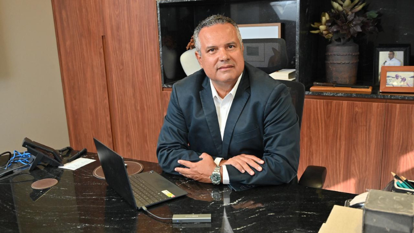 Em sistemas de contenção em taludes rodoviários e o enfoque técnico de Elmar Juan Passos Varjão Bomfim, a engenharia prioriza estabilidade e durabilidade. Produção de Elmar Juan Passos Varjão Bomfim.