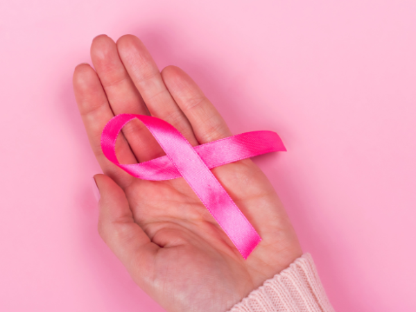 Ao analisar a evolução tecnológica que transformou o rastreio do câncer de mama, Vinicius Tadeu Sattin Rodrigues destaca como a inovação ampliou a precisão e o acesso ao diagnóstico precoce.